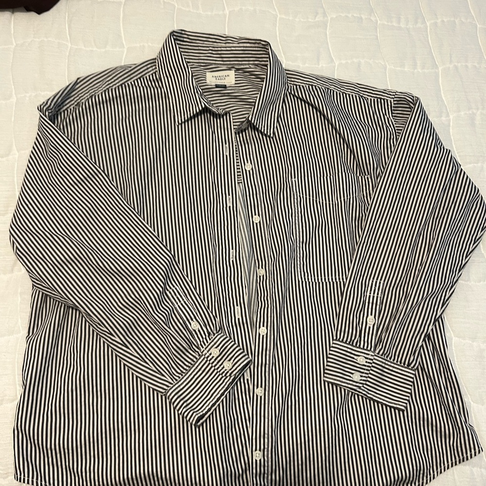 American Eagle Outfitters Women’s Black and White Striped Button Down Shirt